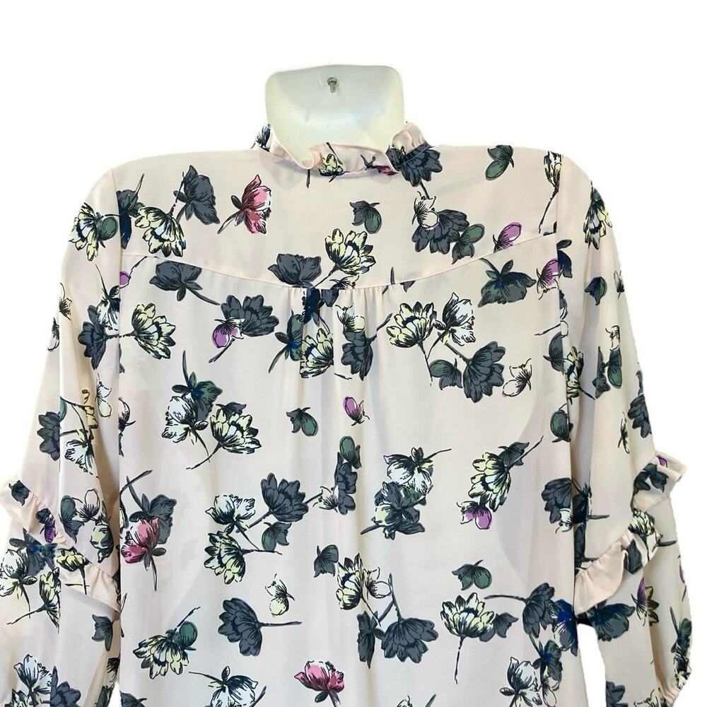 Maurices Womens Lt. Pink Floral Ruffle Neck W/ Crochet Details Blouse | Size S - Picture 9 of 13